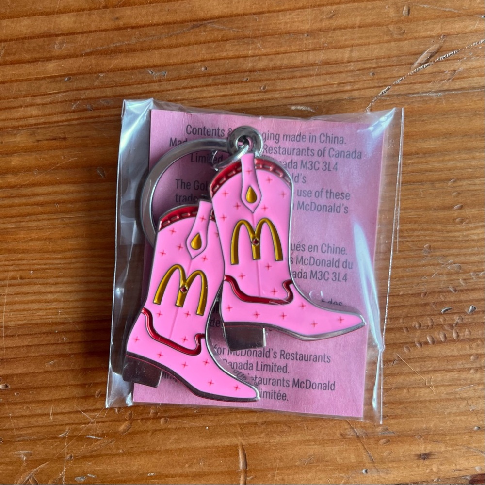 ** FREE WITH 2+PURCHASES ** Shania Twain X McDonald’s Pink Boot & Maple Keychain